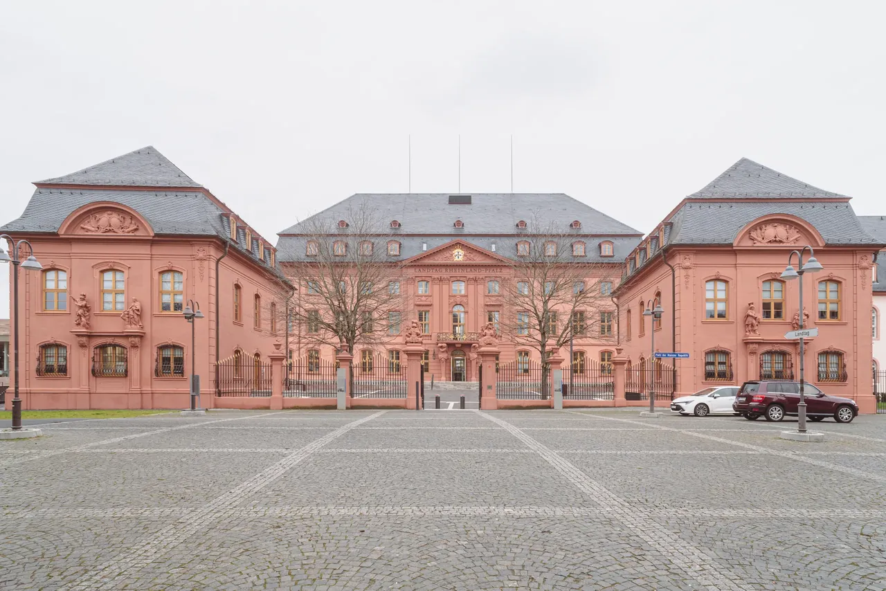 Deutschhaus in Mainz, Sitz des Landtags Rheinland-Pfalz